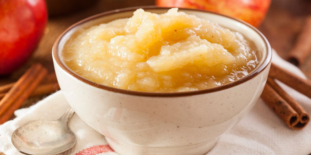 Altmodischer Apfelkuchen
