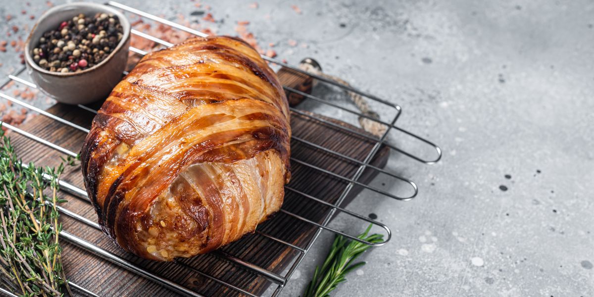 Verlorener Hase mit Soße und Kartoffeln