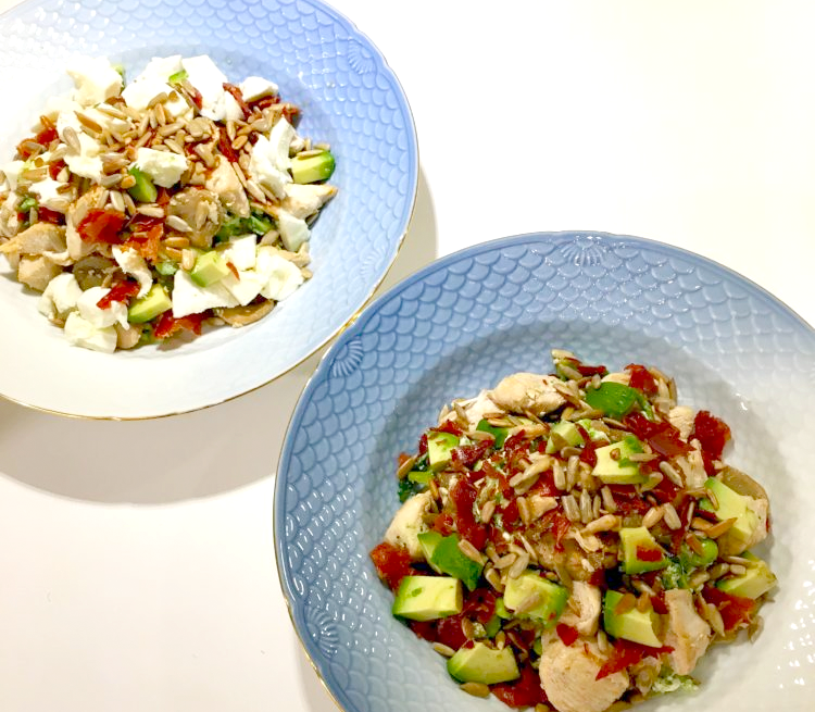 Kürbisnudeln mit Hähnchen und knusprigem Parmaschinken