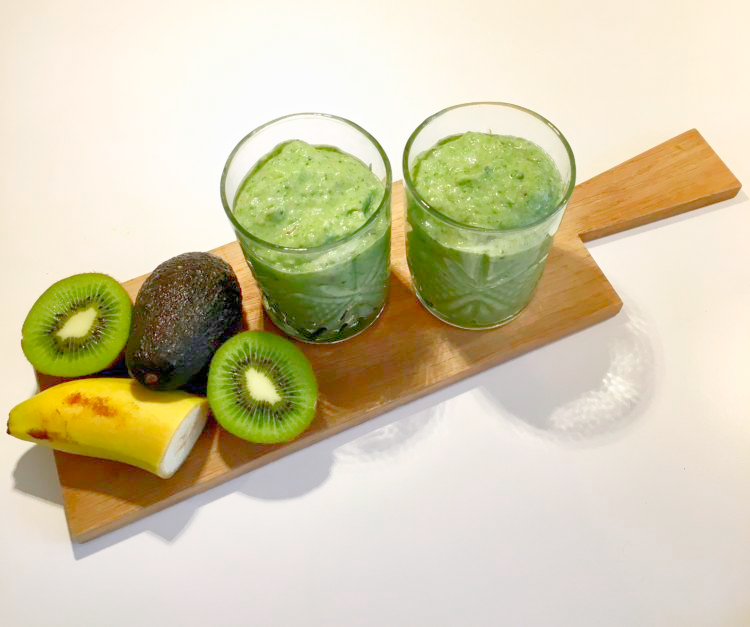 Gesunder grüner Smoothie "Greenie"