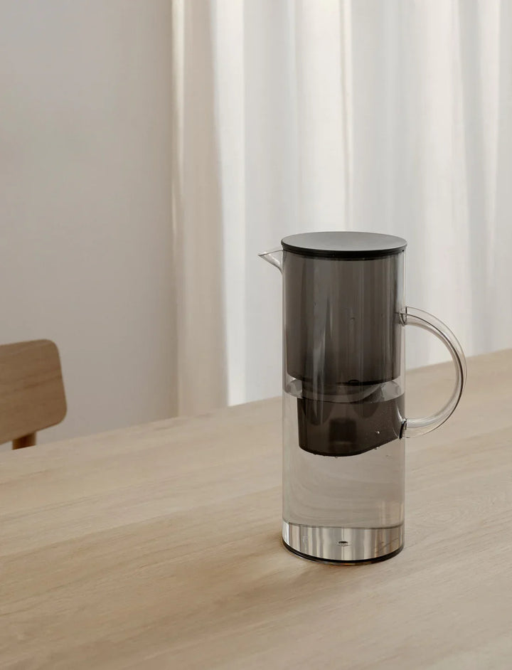 Stelton - EM77 Wasserfilterkanne 2 l. Rauch
