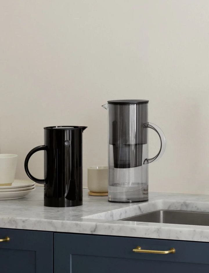 Stelton - EM77 Wasserfilterkanne 2 l. Rauch