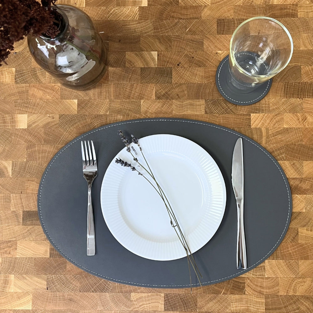Dacore - Ovales Platzset aus recyceltem Leder, hellgrau
