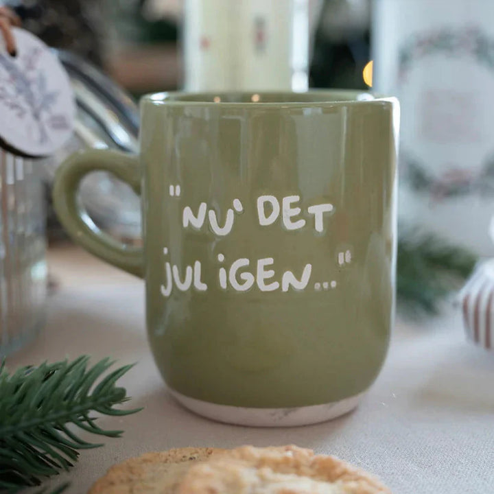 Die alte Apotheke – Becher 30 cl, grün – Jetzt ist wieder Weihnachten