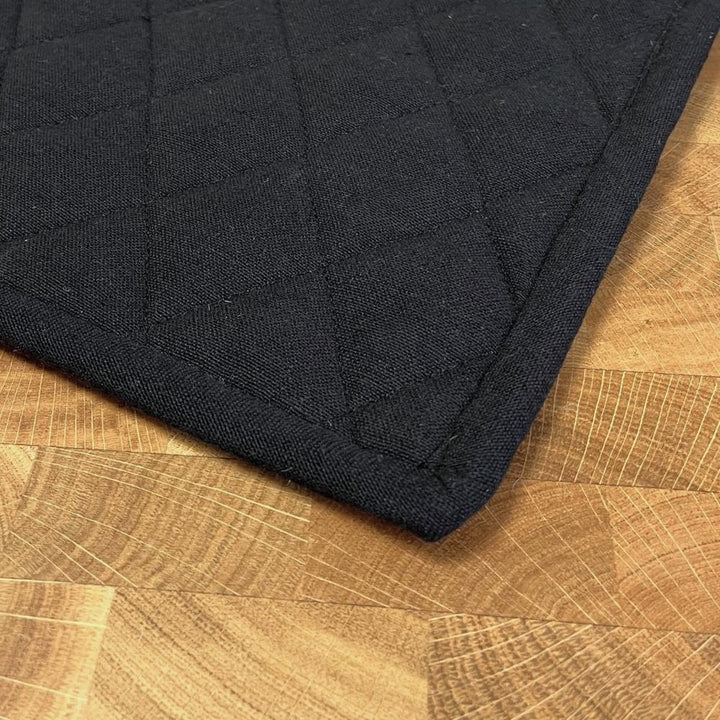 Dacore - Topflappen-Steppdecke 22,5 x 22,5 cm, Uni-Kreuz, schwarz