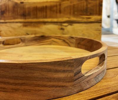 Serviertablett – Ø 35 x 6 cm – geöltes Akazienholz