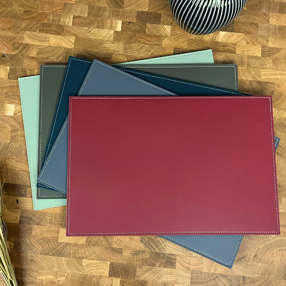 Dacore - Platzset aus Kunstleder, hart, bordeauxrot, 30 x 45 cm