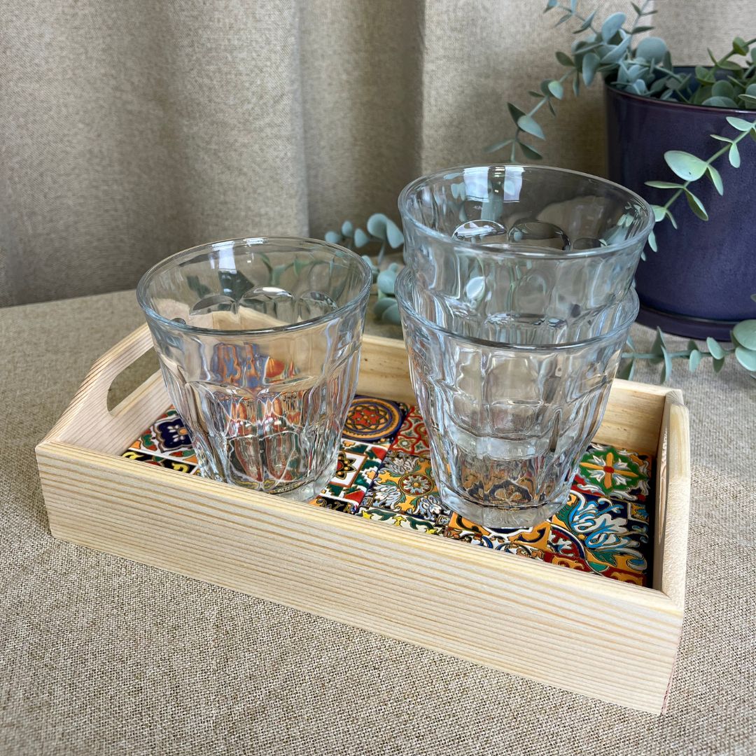 Serviertablett aus Keramik und Holz – klein