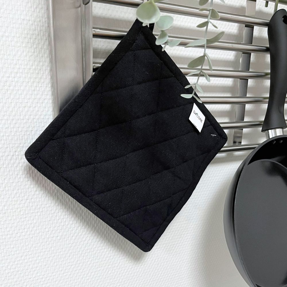 Dacore - Topflappen-Steppdecke 22,5 x 22,5 cm, Uni-Kreuz, schwarz
