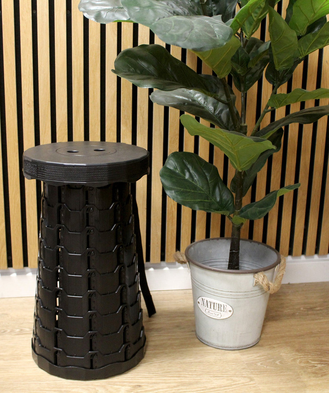 Hocker mit Teleskopverlängerung