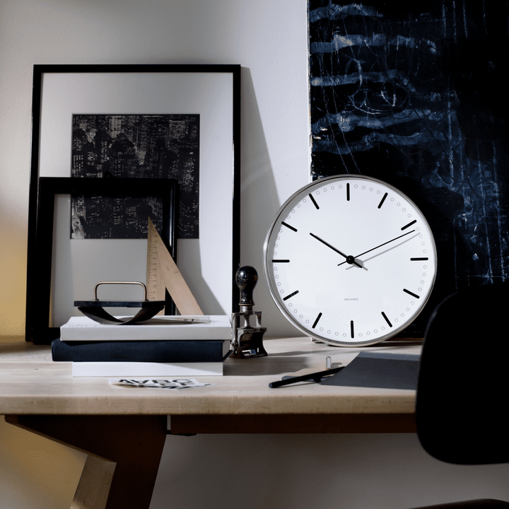 Arne Jacobsen – Rathaus-Wanduhr Ø21 cm weiß/schwarz