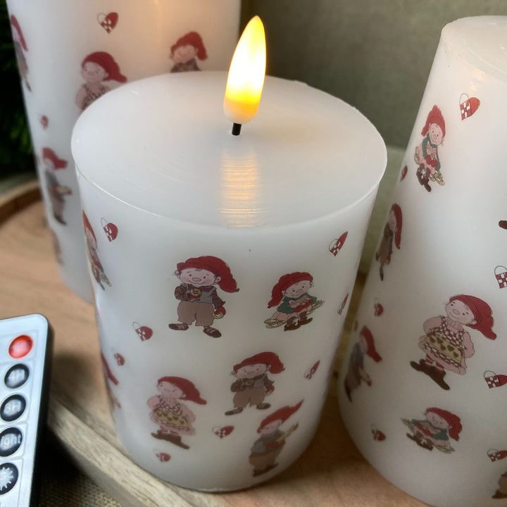 3 LED-Wachskerzen, Weihnachtselfen - mit Fernbedienung