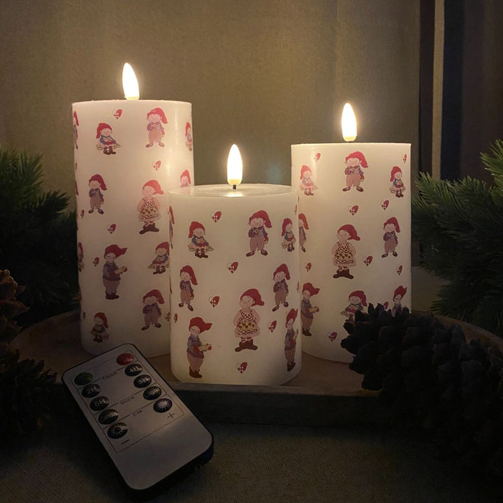 3 LED-Wachskerzen, Weihnachtselfen - mit Fernbedienung