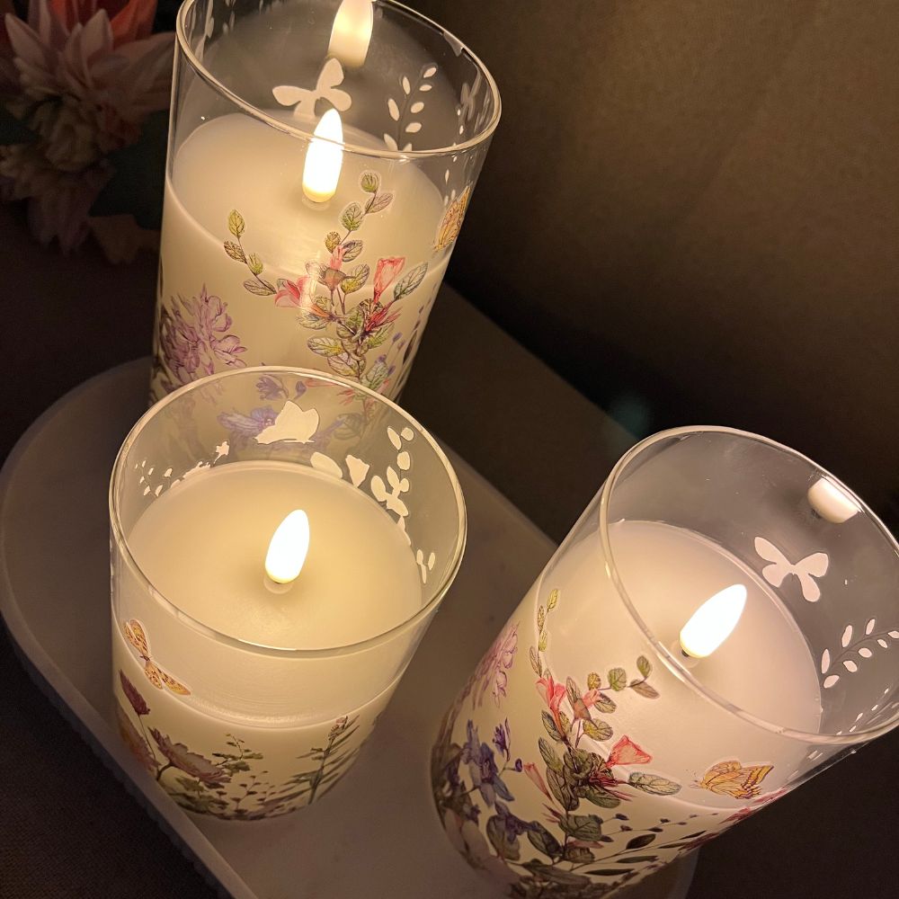 3 LED-Leuchten in zylindrischem Glas – Blumenmotiv und Fernbedienung