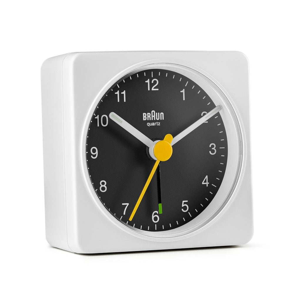 Braun – Klassischer Wecker BC02WB Quarz quadratisch – Weiß