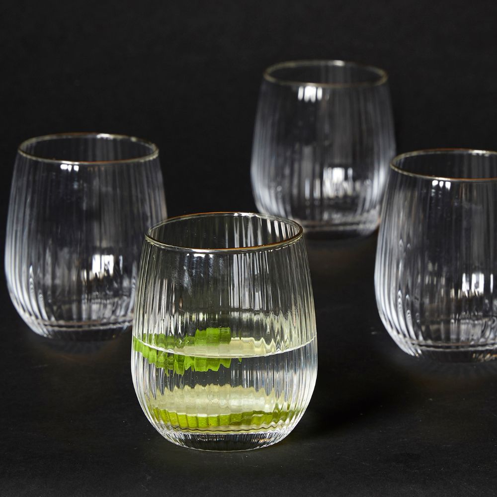 Wasserglas 35 cl, geriffelt mit Goldrand - 4 Stück.