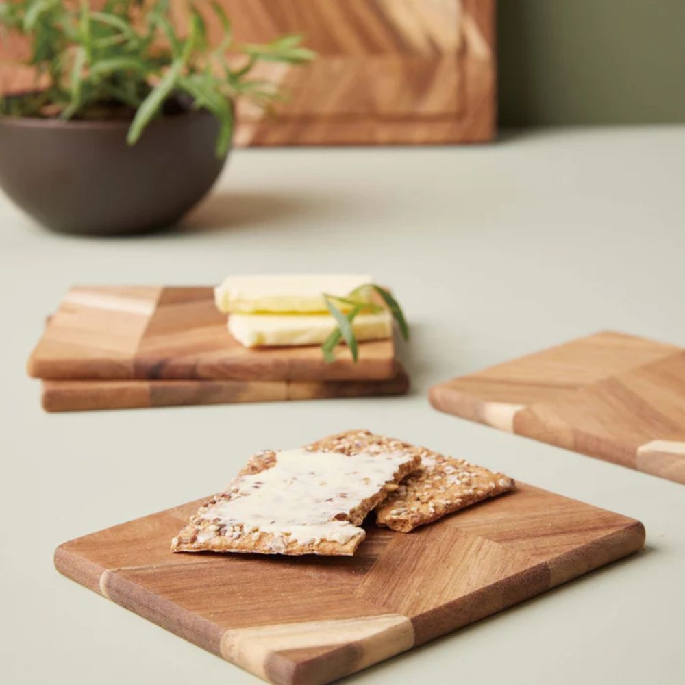 Aida - Butterbretter aus Akazienholz, 4 Stück.