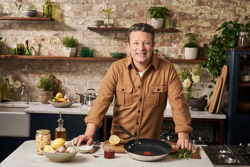 Jamie Oliver Quick &amp; Easy Edelstahl-Keramik-Bratpfanne 24 cm mit Deckel