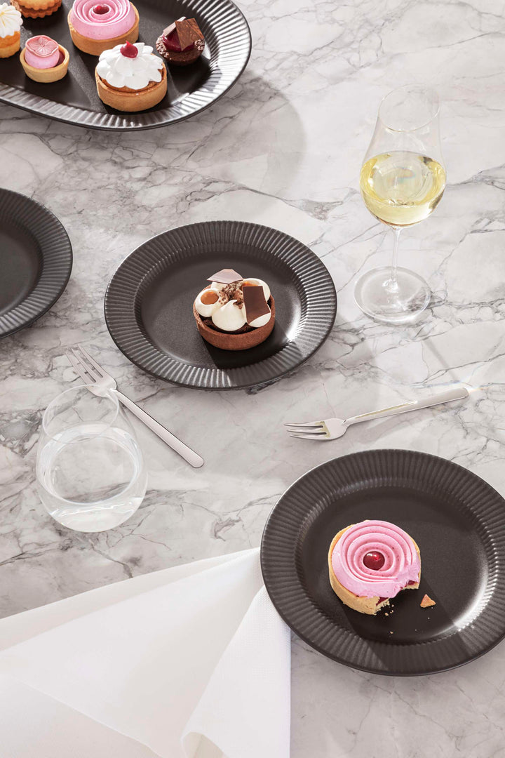Eva Trio - Legio Nova Kuchenplatte 19 cm Schwarz - 4 Stück.