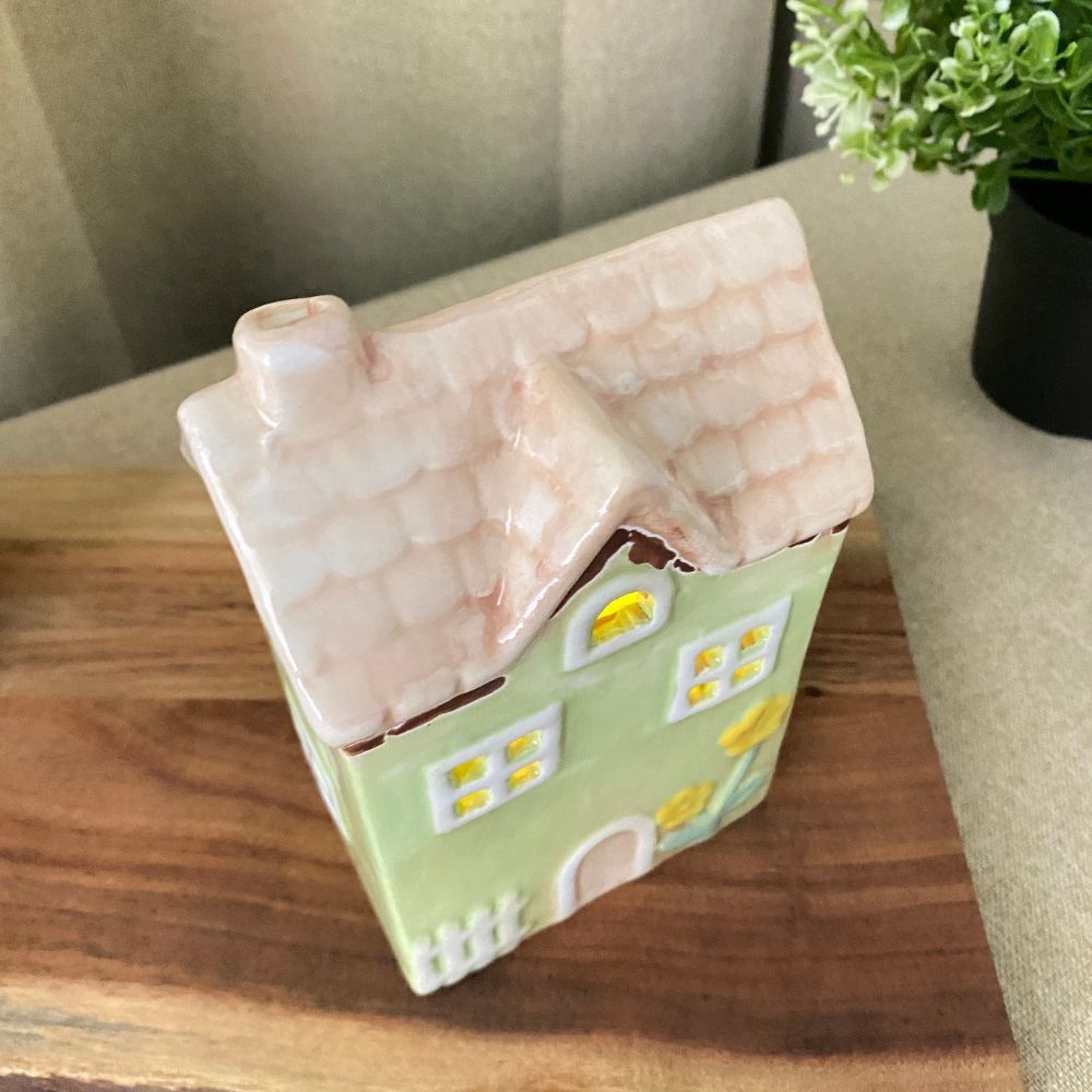 Lichthaus für Teelicht 9,5x6,5x15 cm Keramik grün
