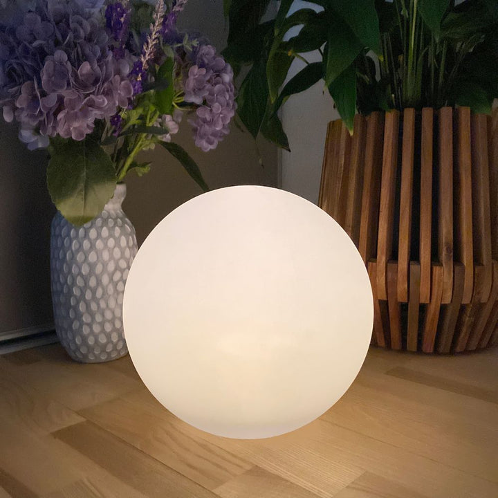 Solar Lichtkugel mit Erdspieß 1 Stk. - Ø30x28 cm Kunststoff weiß