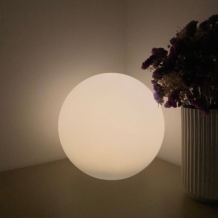 Solar Lichtkugel mit Erdspieß 1 Stk. - Ø30x28 cm Kunststoff weiß