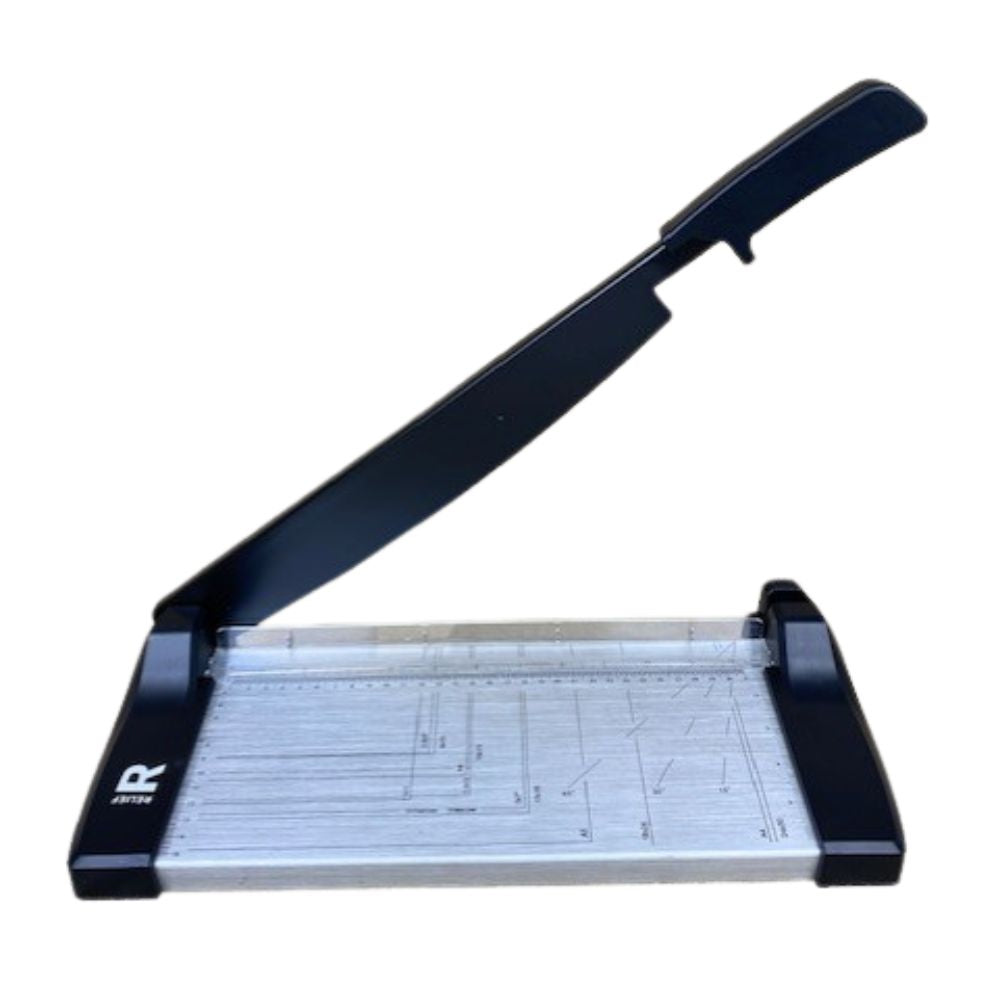 Papierschneider mit Skala und Winkeln – aus Aluminium