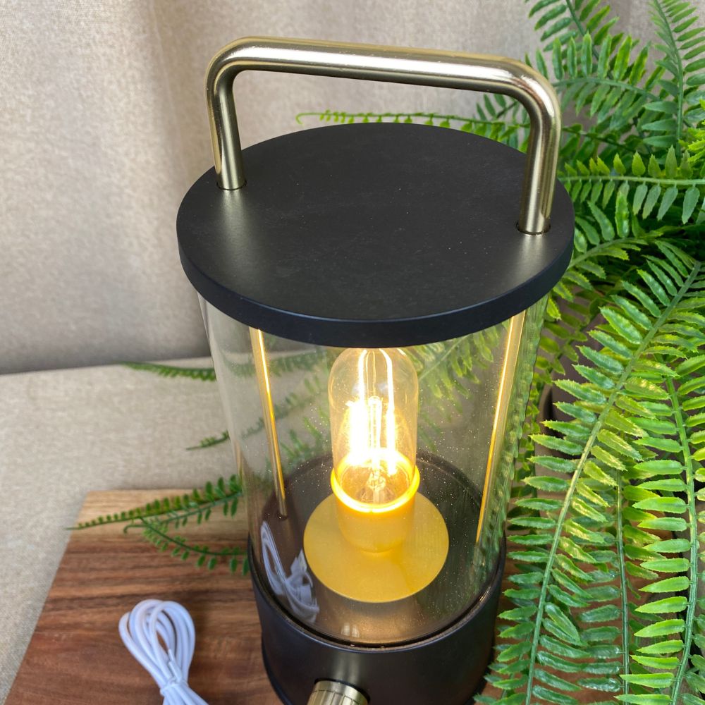 Lampe mit Griff und Messing-Drehknopf – wiederaufladbar