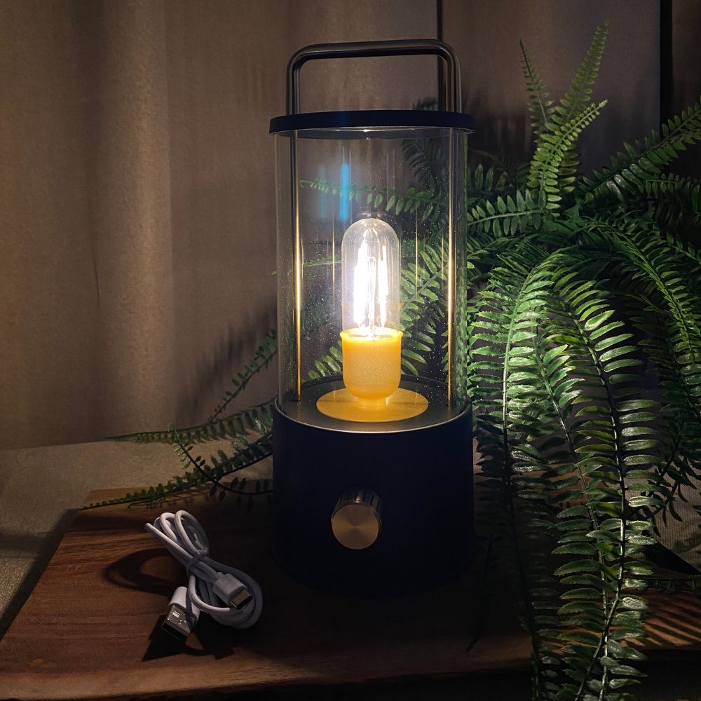 Lampe mit Griff und Messing-Drehknopf – wiederaufladbar