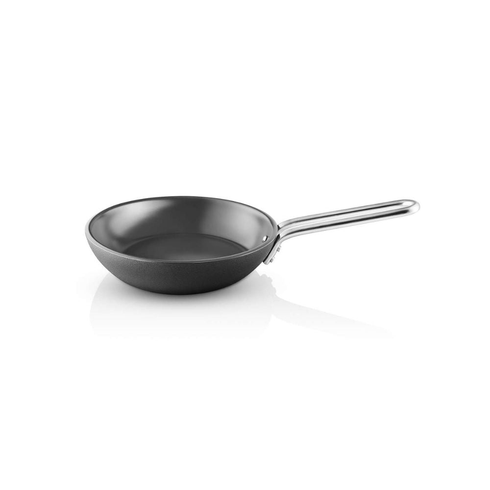 Eva Trio - Prof Bratpfanne 20 cm Titanium