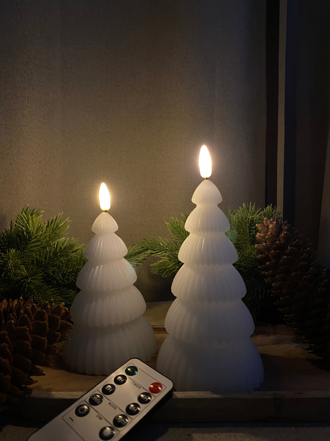 LED-Weihnachtsbaum, 2 Stück, weiß - mit Fernbedienung