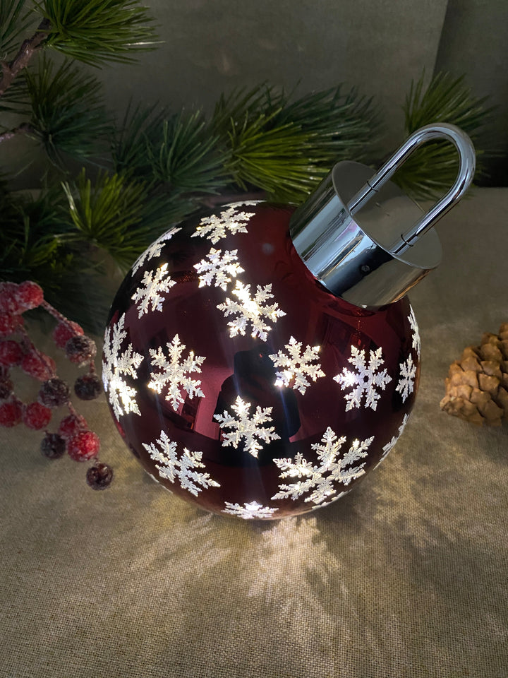 Weihnachtskugel mit LED und Schneeflocken, Ø 15 cm