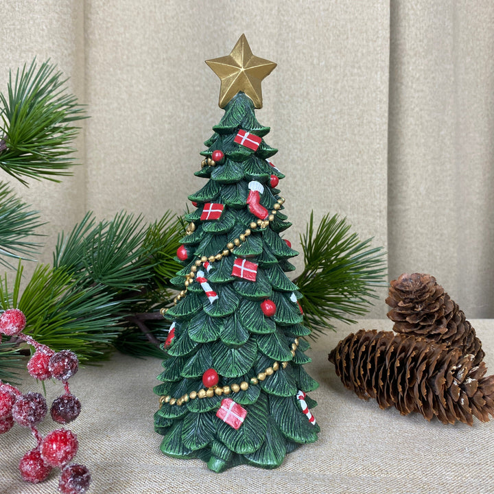 Weihnachtsbaum mit Schmuck, 23,5 cm, Polyresin, dunkelgrün