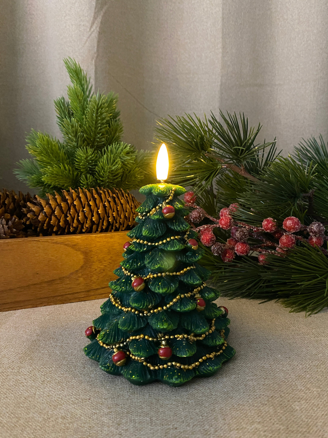 LED-Weihnachtsbaum aus Wachskerzen, Höhe 14 cm - mit Fernbedienung