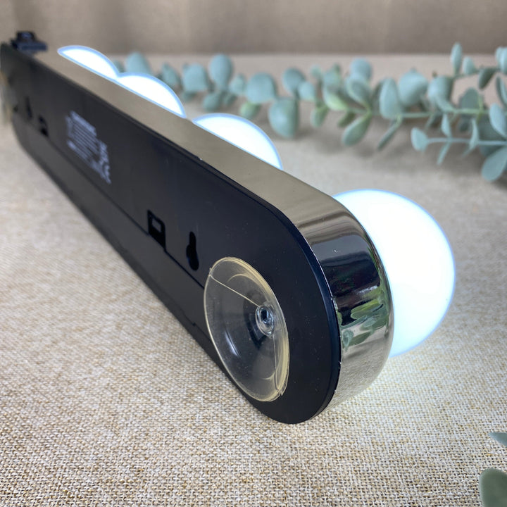 Grundig - LED-Leuchte mit 4 Glühbirnen - für Batteriebetrieb