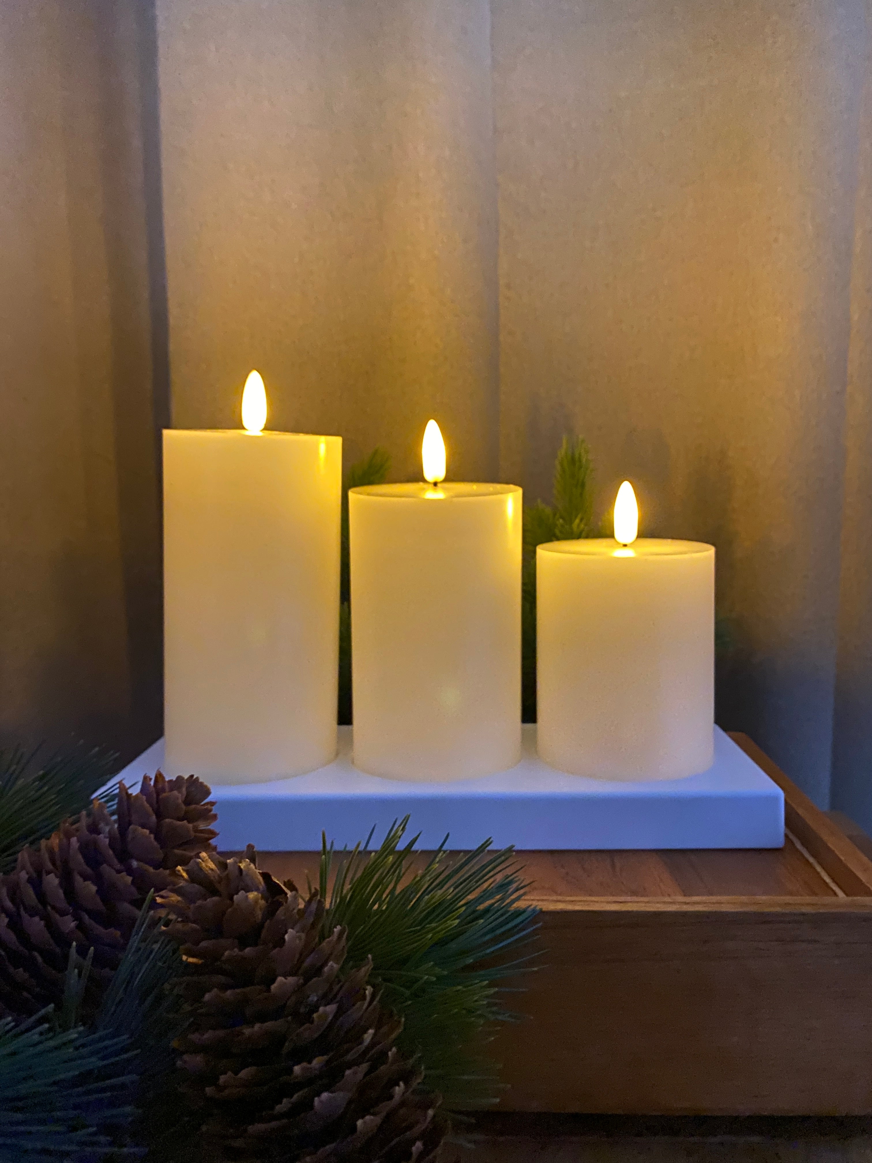 Conzept Electric – Wiederaufladbare LED-Blockleuchten, 3er-Set – 3D-Flamme mit Fernbedienung, Timerfunktion und Ladestation