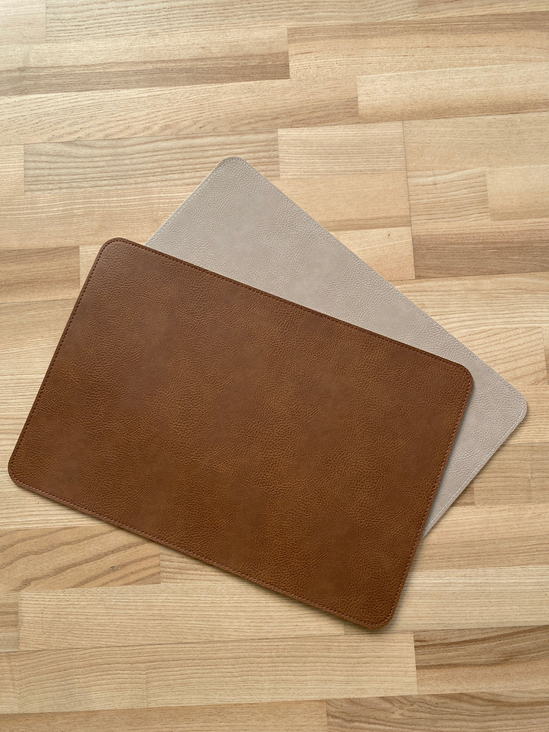 Wendbares Platzset - PU 30x45 cm Tabak/Sand