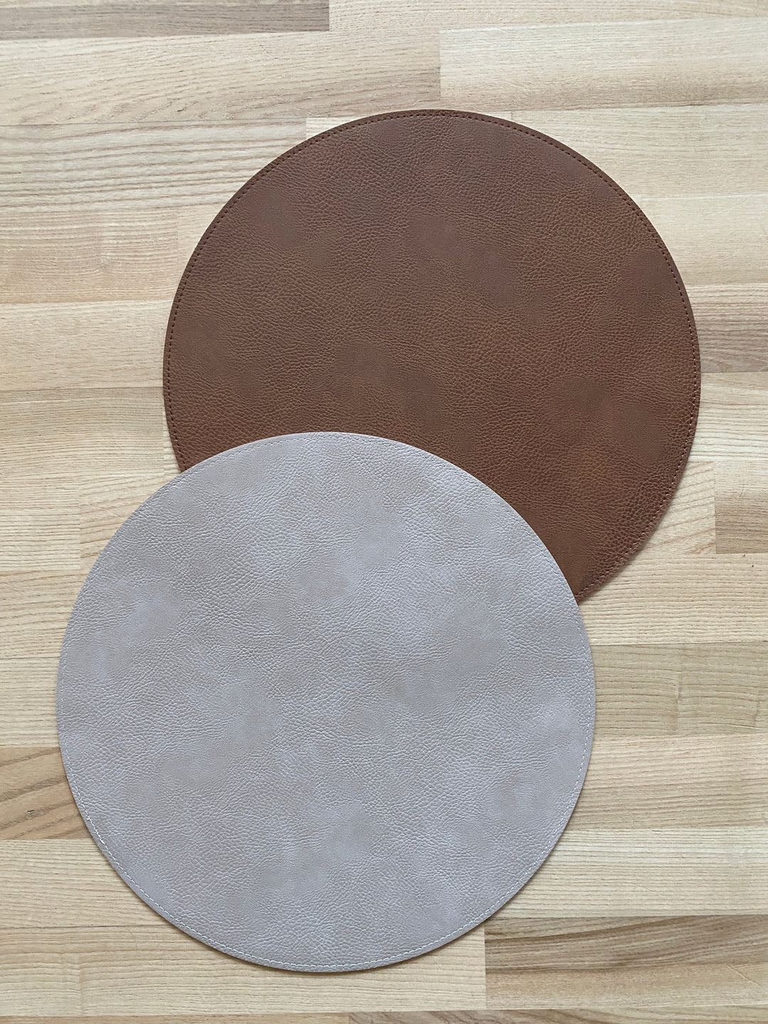 Wendbares Platzset – PU Ø38 cm Tabak/Sand