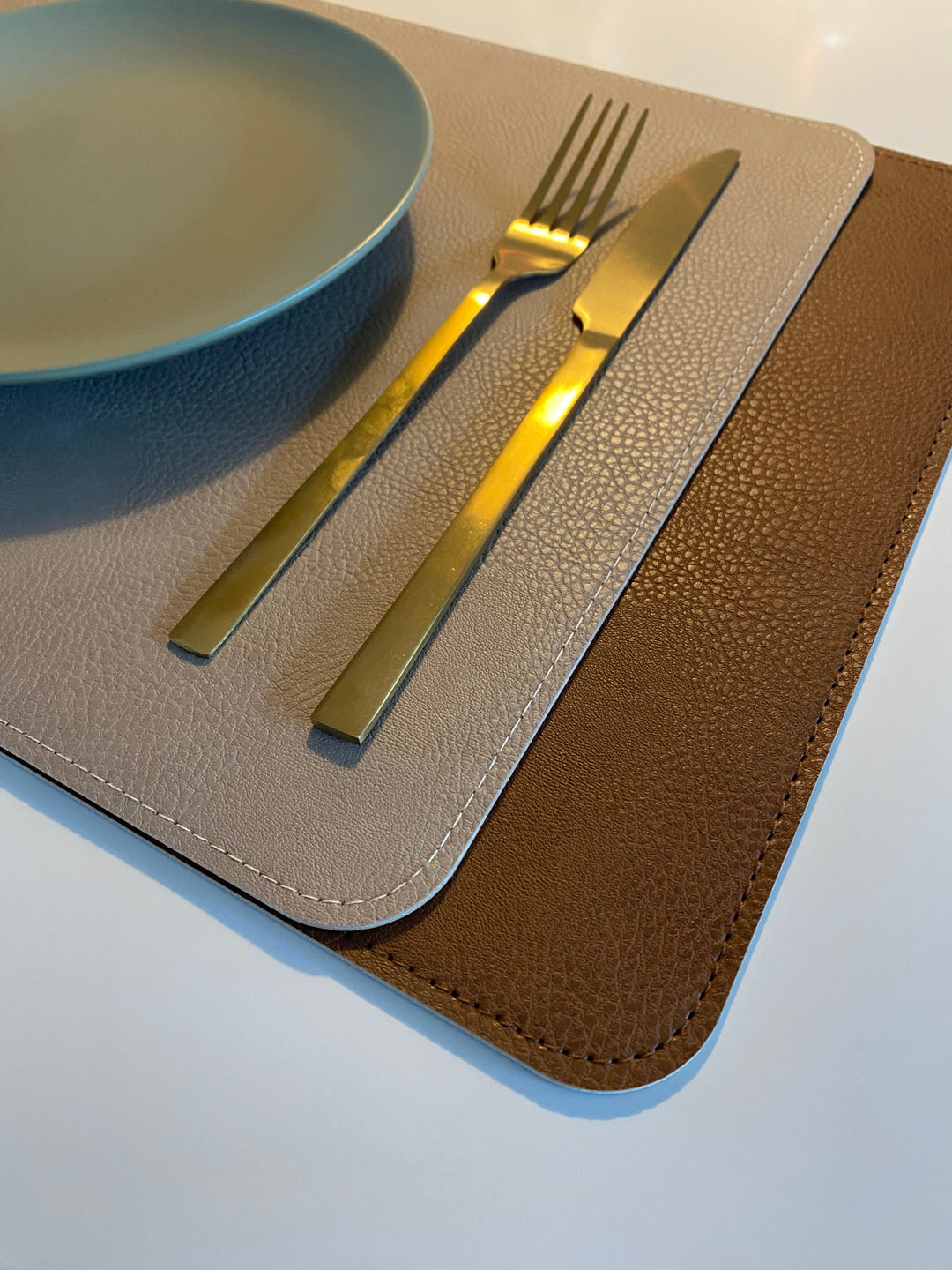 Wendbares Platzset - PU 30x45 cm Tabak/Sand