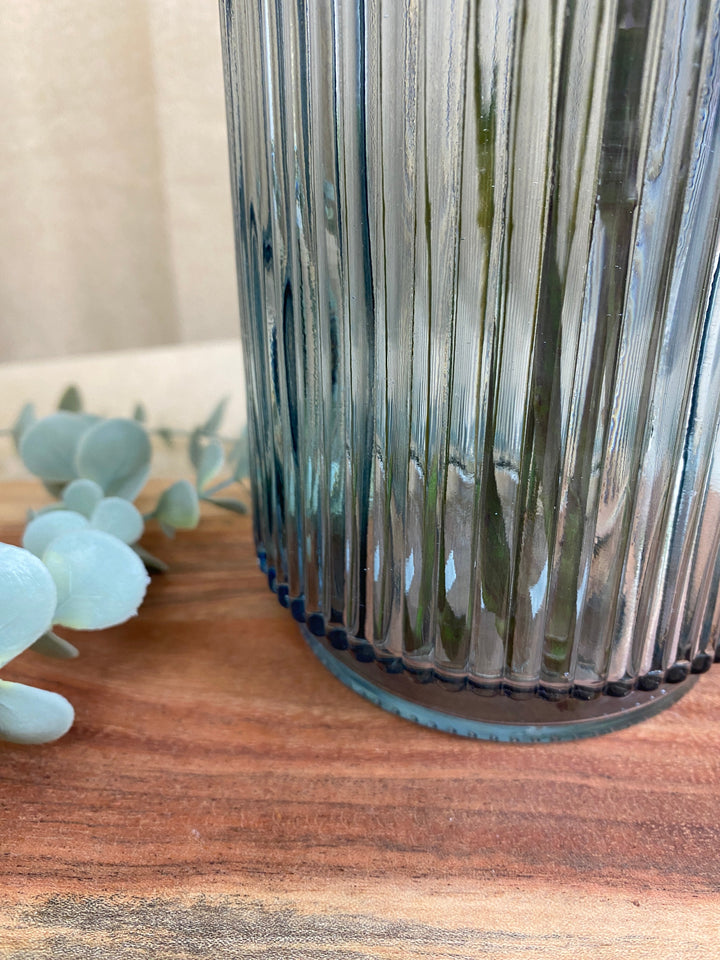 Flora-Vase – geriffeltes Glas, 12 x 25 cm – 3 verschiedene Farben