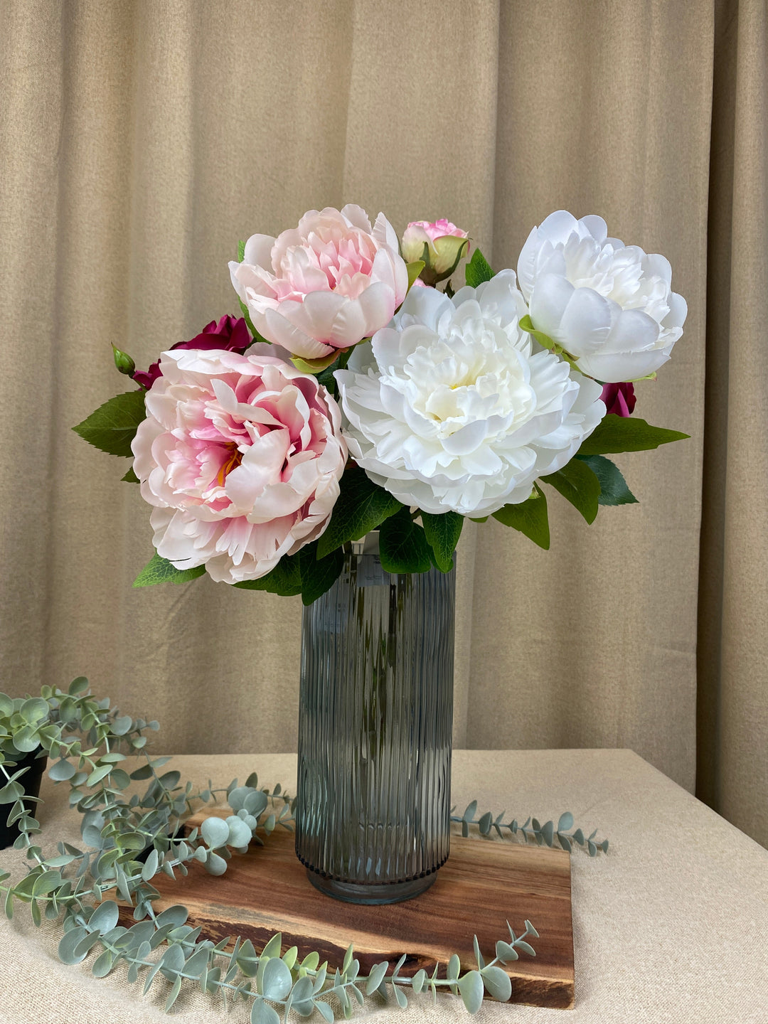 Flora-Vase – geriffeltes Glas, 12 x 25 cm – 3 verschiedene Farben