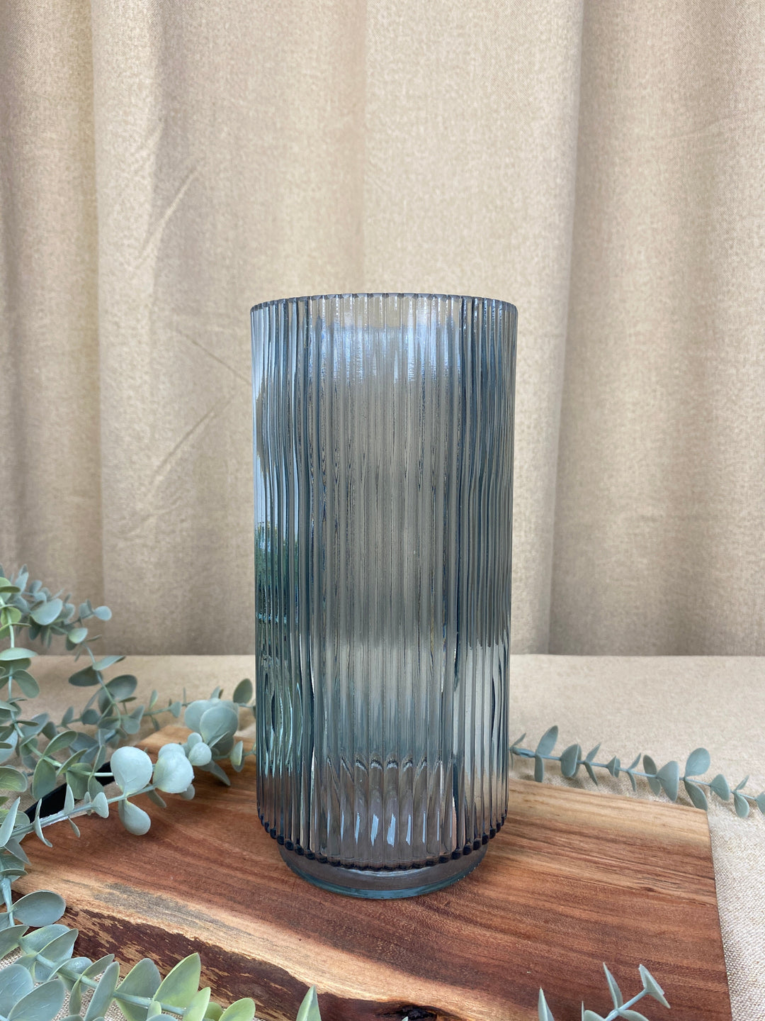 Flora-Vase – geriffeltes Glas, 12 x 25 cm – 3 verschiedene Farben