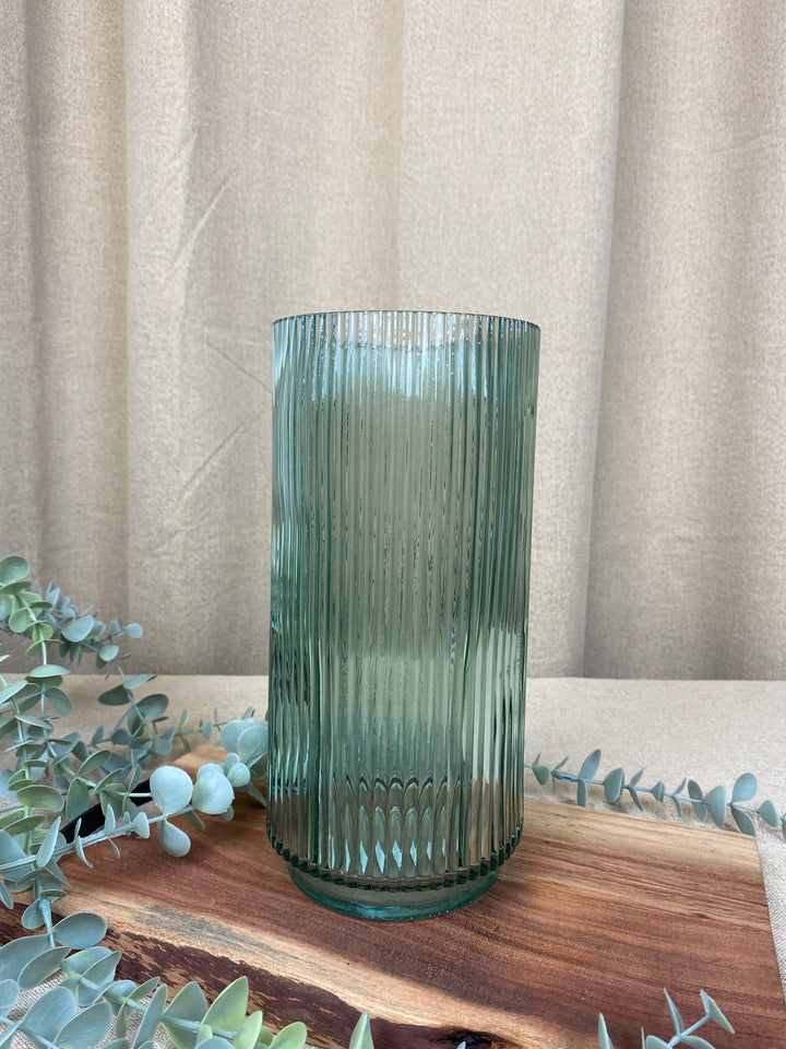 Flora-Vase – geriffeltes Glas, 12 x 25 cm – 3 verschiedene Farben