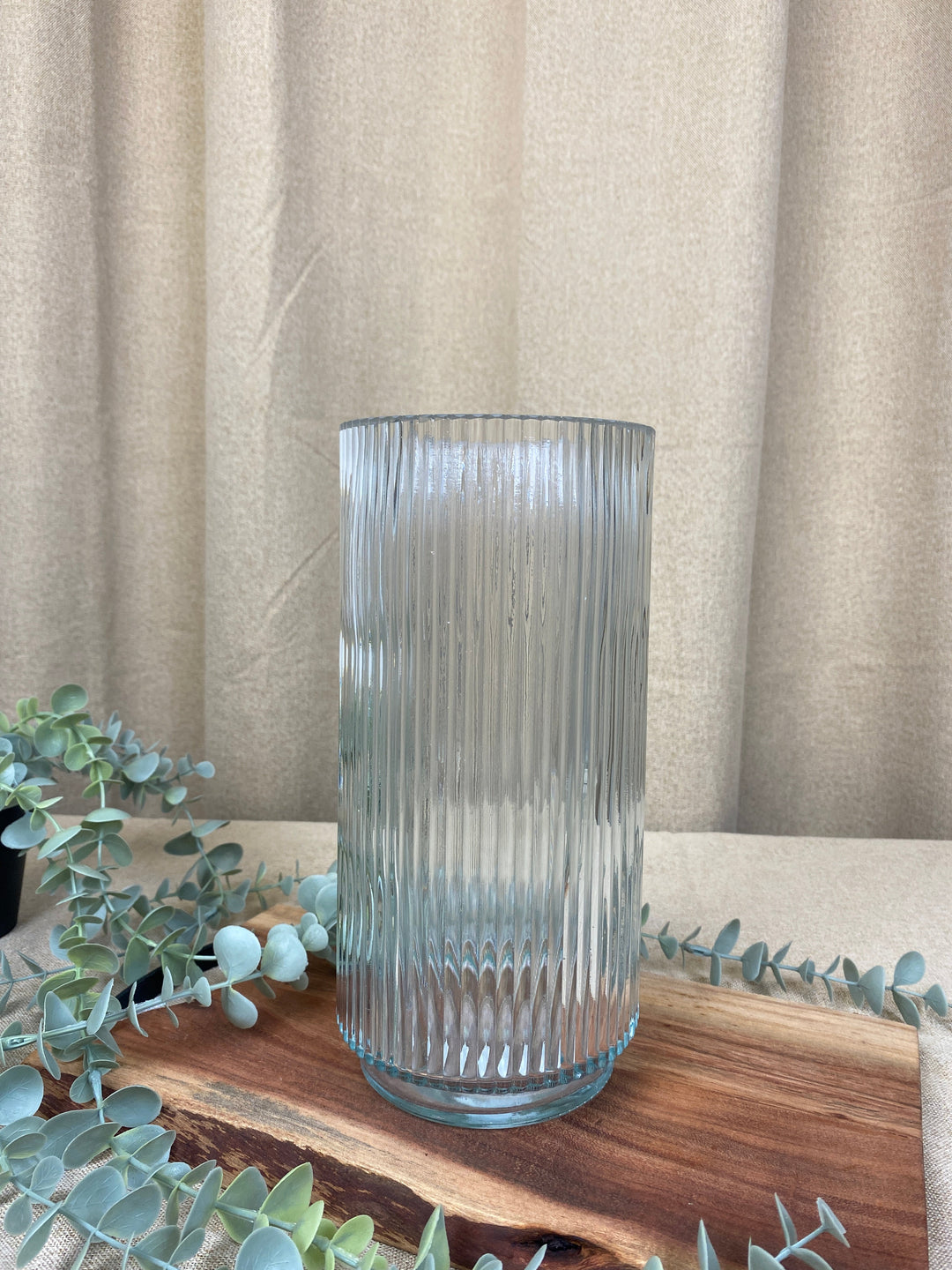 Flora-Vase – geriffeltes Glas, 12 x 25 cm – 3 verschiedene Farben