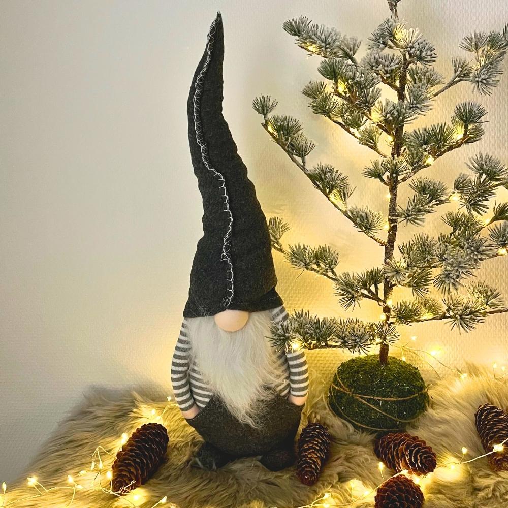 Dacore - Weihnachtsmann mit Taschen/Mütze 53 cm Filz-Cola