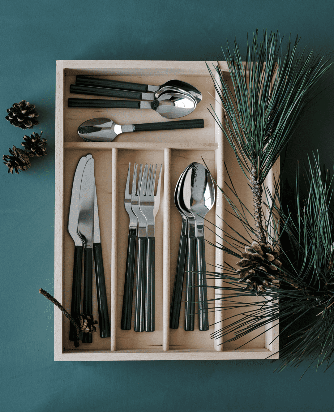 Rosendahl – Grand Cru Bistro Besteckset – aschgrau, 16-teilig