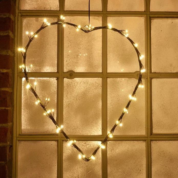Conzept Weihnachten – Drahtherz Ø40 cm 25x4 Mikro-LEDs Batteriefach und Doppeltimer