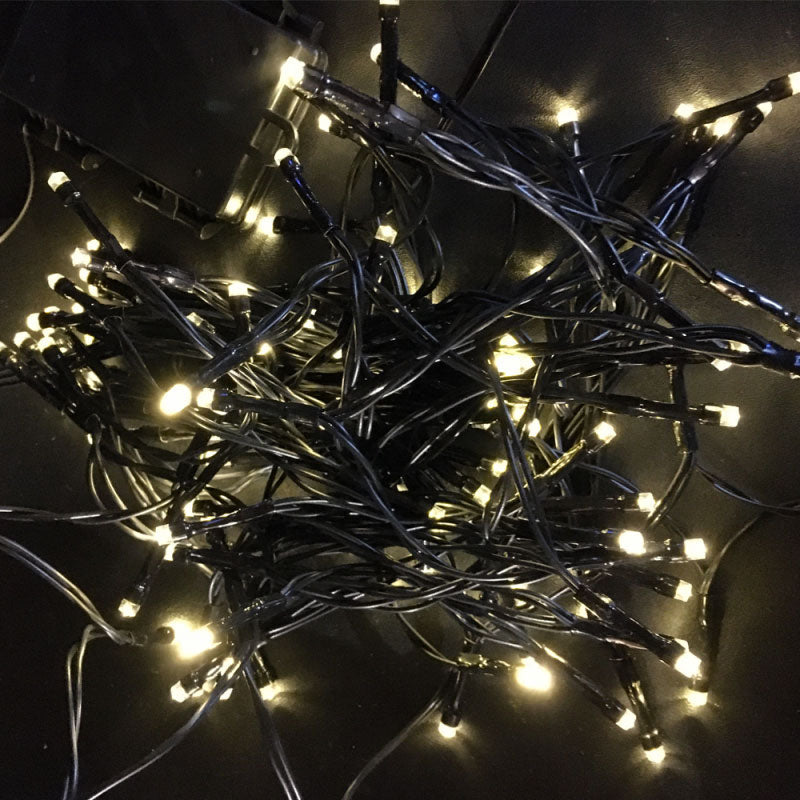 Dacore – Batteriebetriebene Lichterkette mit 120 LEDs, die im Takt der Musik blinkt – Warmweiß