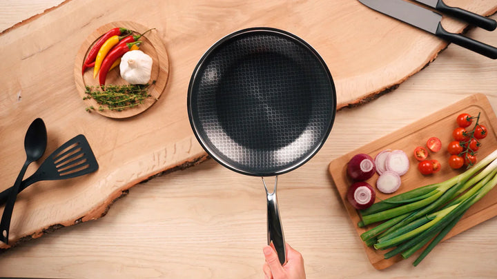 Miso Kochgeschirr – Keramik-Bratpfanne mit Diamantstaub-Antihaftbeschichtung, 24 cm