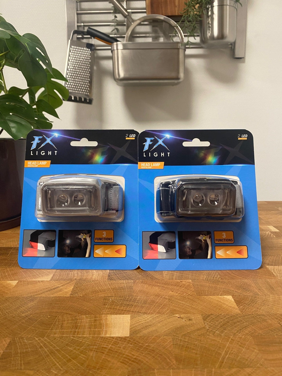 Stirnlampe 1 Stück - mit 3 Funktionen - 2 verschiedene
